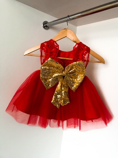 Вечернее красное платье для девочки с открытой спинкой 